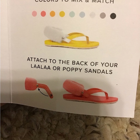 UGG FLUFF IT CUSTOMIZED SANDALS NWT FITS 8-10 SHOES - Picture 5 of 5